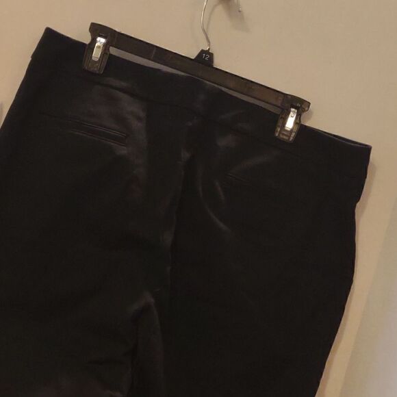 Talbots Curvy Capris (vintage sizing). Size 16. Black - Picture 7 of 8